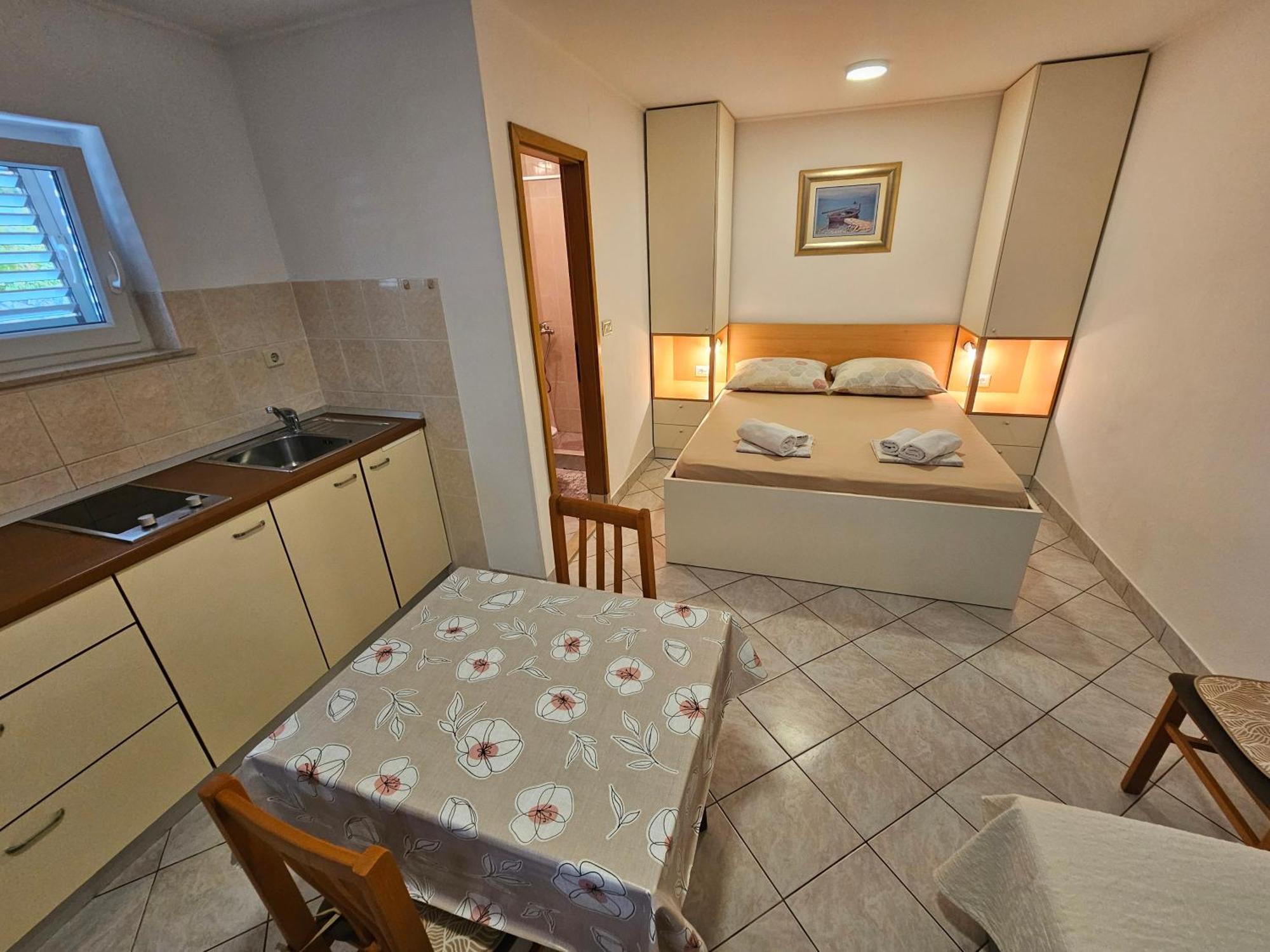 Apartment Nikica Trogir Ruang foto